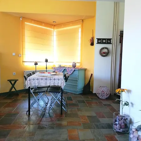 In Σπίτι διακοπών Αγιόκαμπος